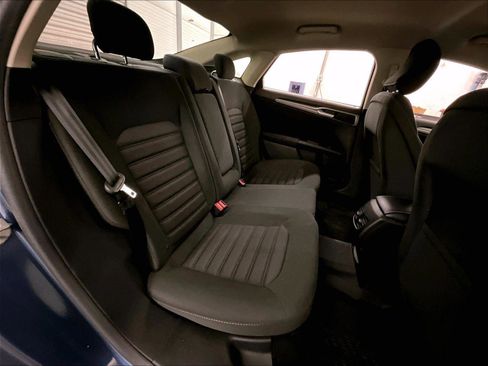 Used 2018 Ford Fusion SE w/ Fusion SE Technology Package FWD image 26