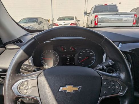 Used 2019 Chevrolet Traverse LT FWD image 29