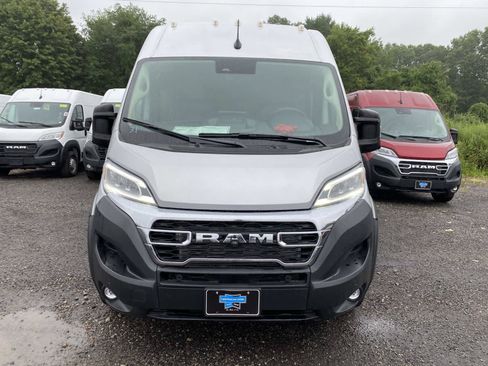 Used 2025 RAM ProMaster 3500 w/ Quick Order Package 22H SLT+ FWD image 10