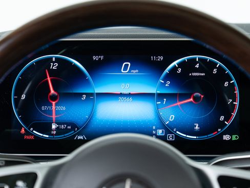 Used 2020 Mercedes-Benz GLE 350 4MATIC image 18