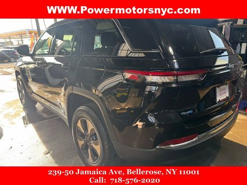 Used 2023 Jeep Grand Cherokee 4WD 4xe image 5