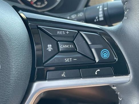 Used 2025 Nissan Altima 2.5 SL FWD image 38
