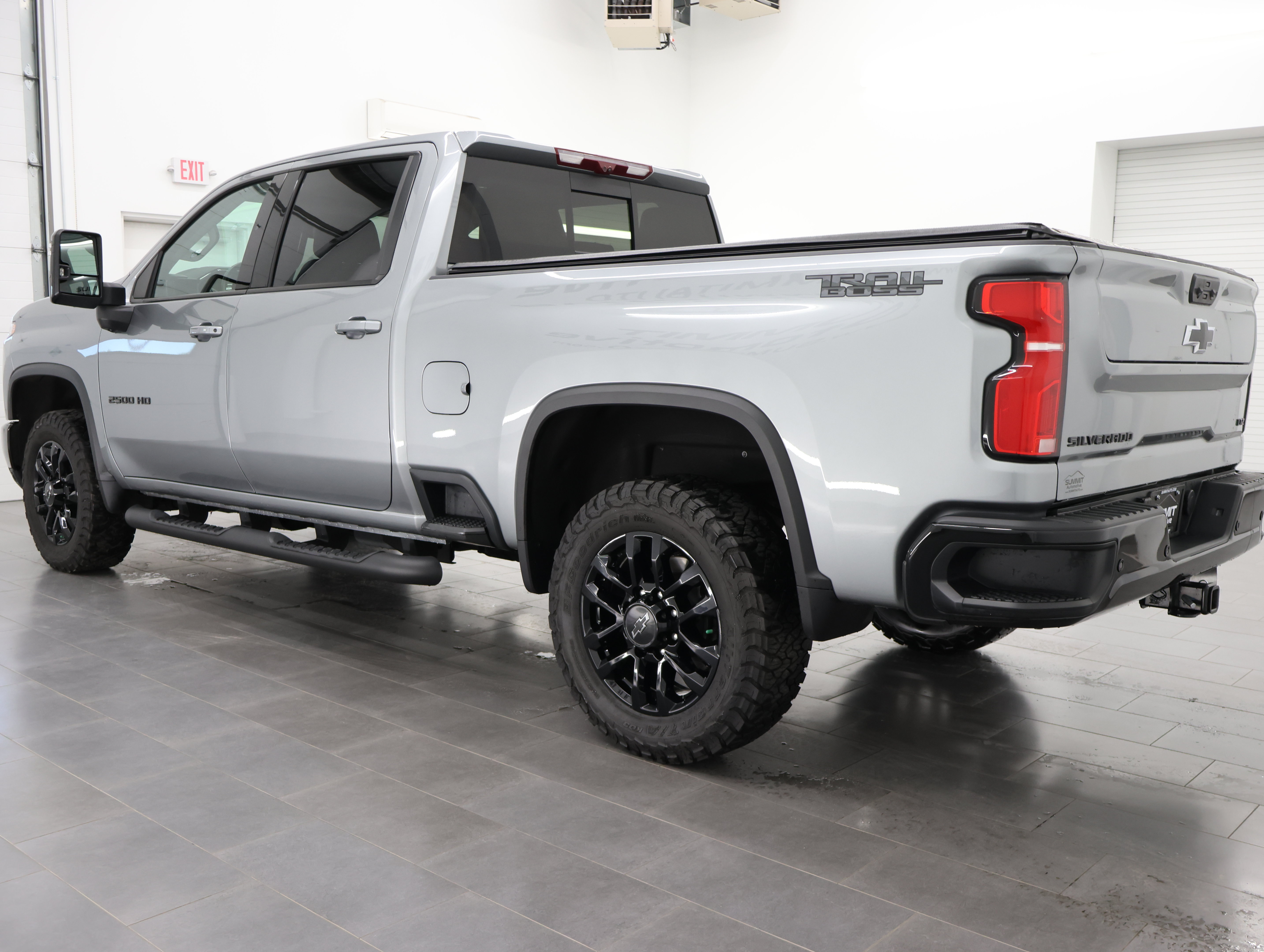 Used 2025 Chevrolet Silverado 2500 LTZ w/ Trail Boss Package AWD/4WD image 6