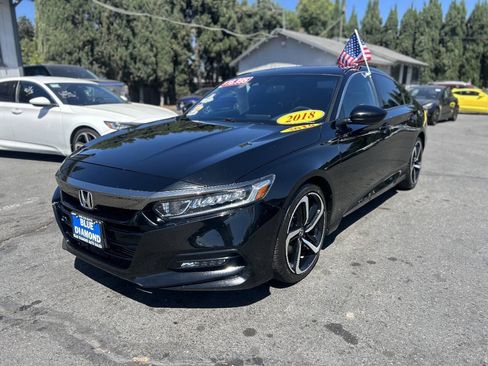 Used 2018 Honda Accord Sport image 3