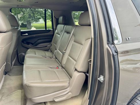 Used 2016 Chevrolet Suburban LT AWD/4WD image 31
