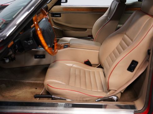 Used 1991 Jaguar XJS V12 Convertible RWD image 29