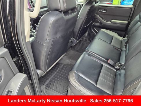 Used 2024 Nissan Frontier SL w/ Technology Package AWD/4WD image 14
