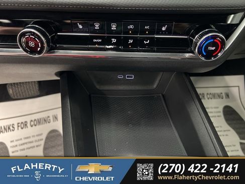 Used 2025 Chevrolet Equinox LT FWD image 27