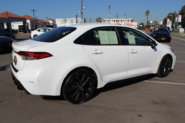 Certified 2024 Toyota Corolla SE w/ SE Package FWD image 16