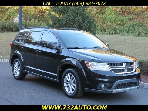 Used 2015 Dodge Journey SXT w/ Flexible Seating Group image 3