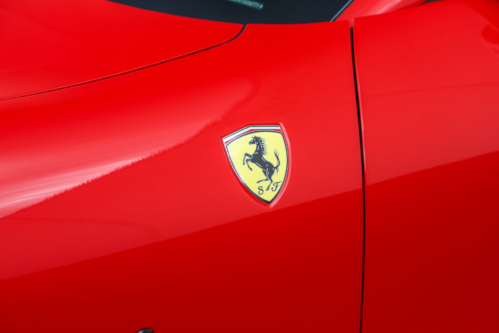 Certified 2026 Ferrari Roma Spider RWD image 37