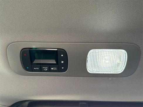 Certified 2023 Honda Odyssey Elite image 23