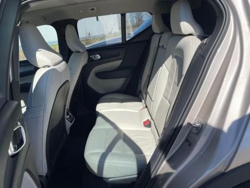 Used 2024 Volvo XC40 B5 Plus w/ Protection Package Premier image 12