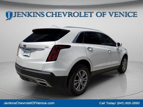Used 2020 Cadillac XT5 Premium Luxury FWD image 5