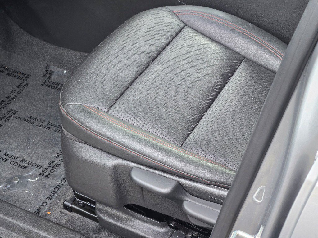 Certified 2024 Chevrolet Trax RS w/ Sunroof Package FWD image 21