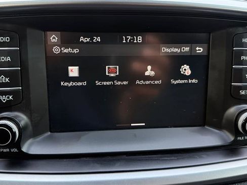 Used 2020 Kia Sorento LX FWD image 25