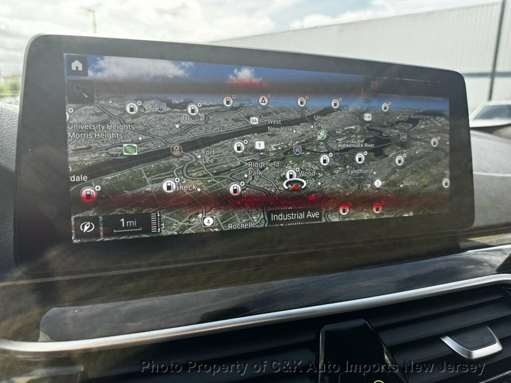 Used 2021 BMW 530i w/ Convenience Package RWD image 31