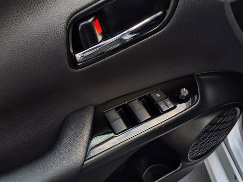 Certified 2019 Toyota Prius XLE image 18