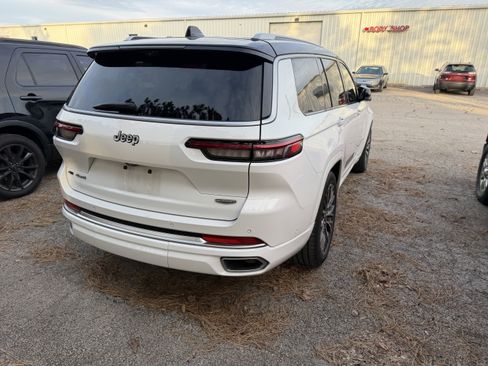 Used 2022 Jeep Grand Cherokee L Summit image 7