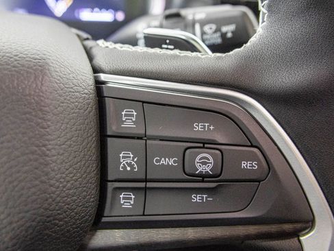 New 2026 Jeep Grand Cherokee Limited w/ Limited Altitude Package AWD/4WD image 32