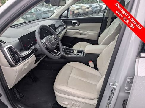 Used 2024 Kia Sorento S AWD/4WD image 14
