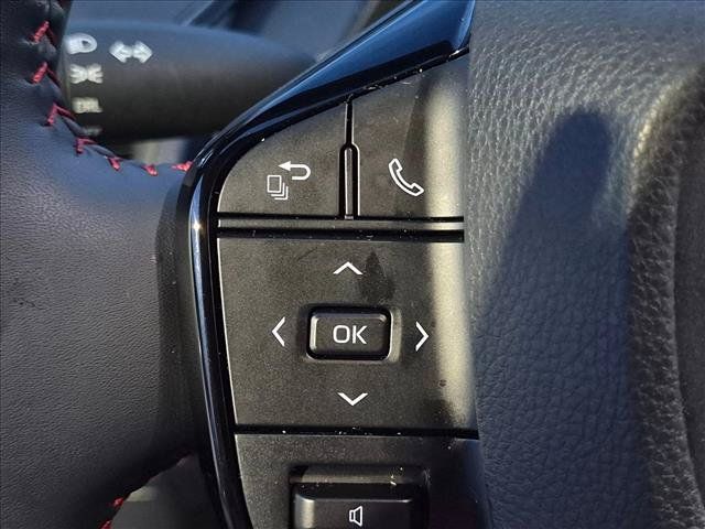 Used 2026 Toyota Prius Plug-In Hybrid FWD image 6