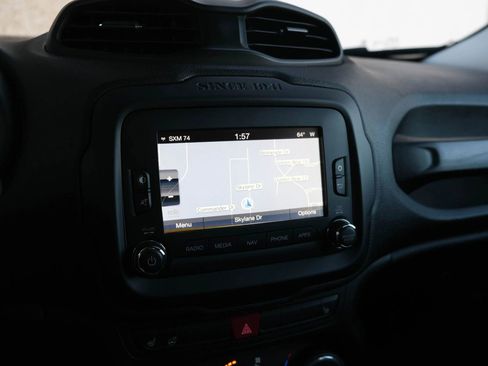 Used 2017 Jeep Renegade Latitude image 38