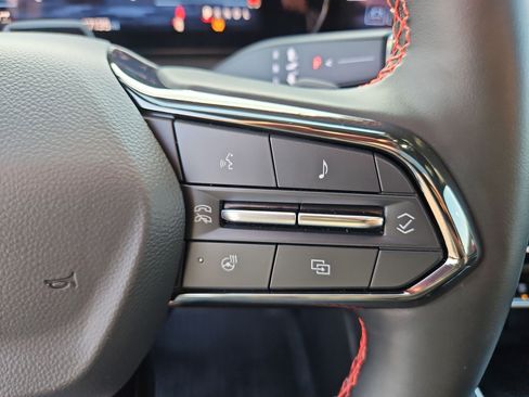 Used 2024 Chevrolet Traverse RS w/ LPO, Floor Liner Package image 19