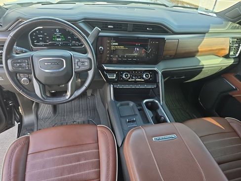 Used 2024 GMC Sierra 2500 Denali Ultimate w/ Max Trailering Package image 15