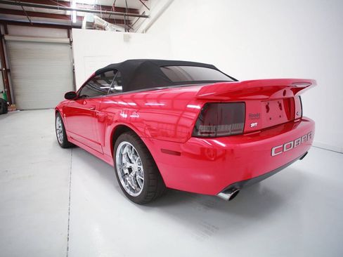 Used 2004 Ford Mustang Cobra RWD image 5