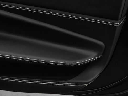 Certified 2021 Ferrari F8 Tributo RWD image 26