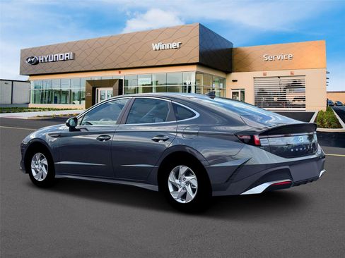 New 2026 Hyundai Sonata SE FWD image 4