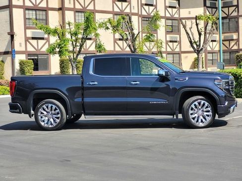 Used 2023 GMC Sierra 1500 Denali w/ Denali Reserve Package image 4