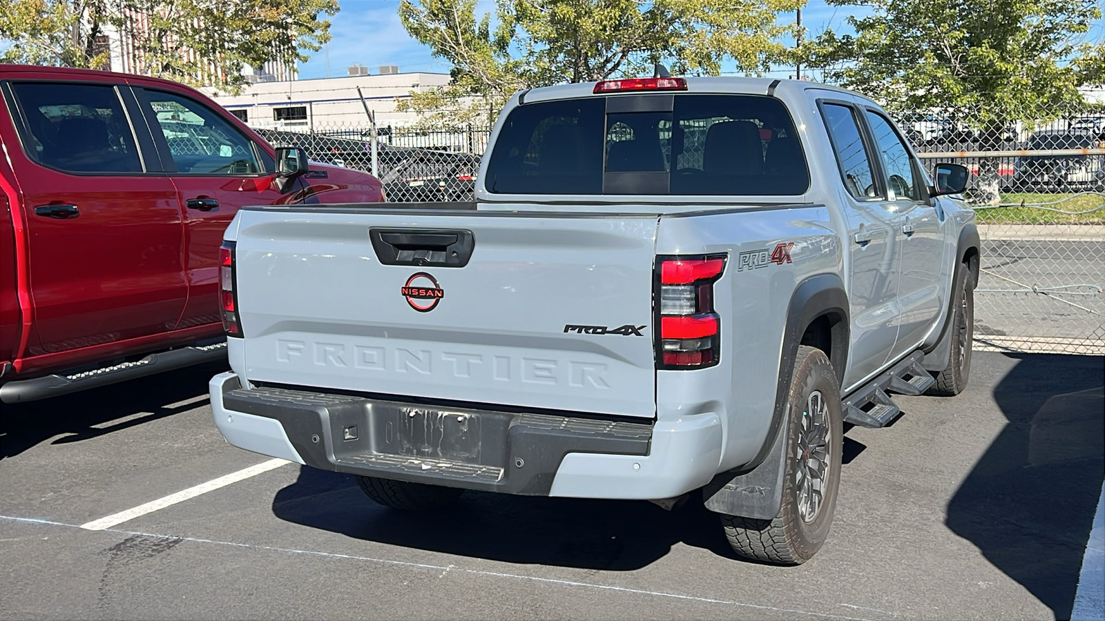 Used 2024 Nissan Frontier PRO-4X w/ Technology Package AWD/4WD image 3