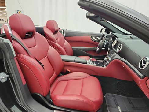Used 2019 Mercedes-Benz SL 450 image 17