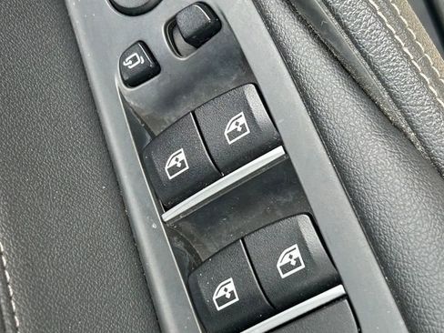 Used 2021 BMW 540i w/ Premium Package image 24