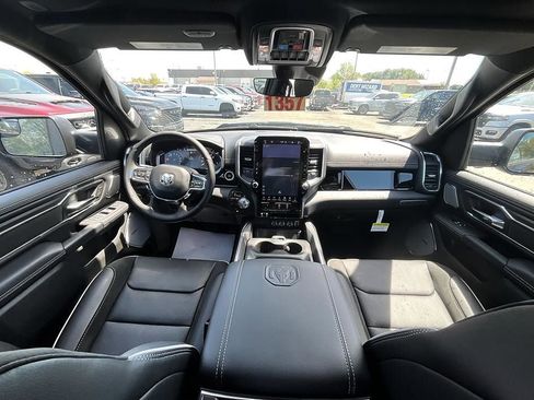 New 2026 RAM 1500 Laramie w/ Night Edition AWD/4WD image 39