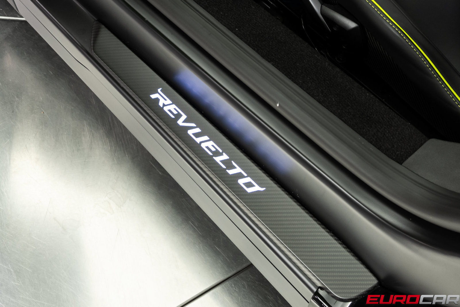 Used 2025 Lamborghini Revuelto AWD/4WD image 50
