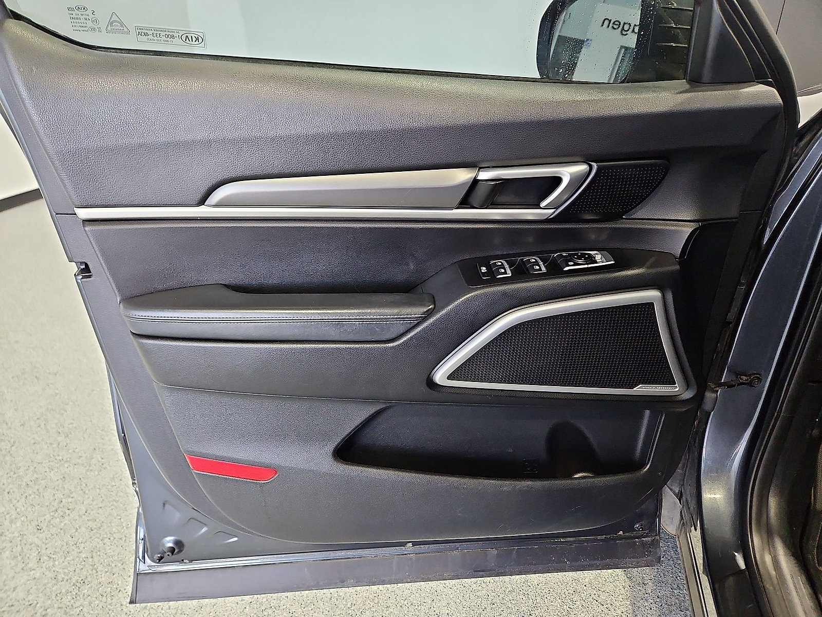 Used 2020 Kia Telluride S AWD/4WD image 15