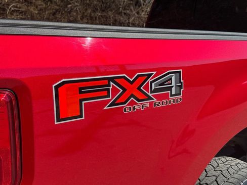 Used 2020 Ford F250 Platinum image 7