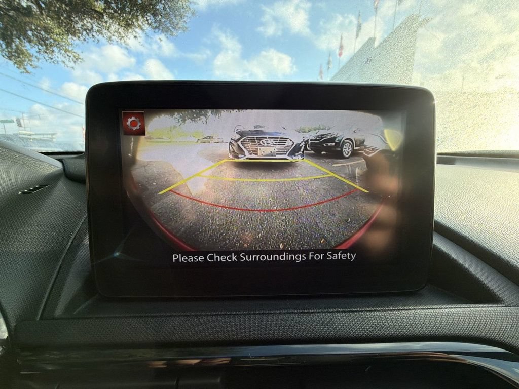Used 2019 MAZDA MX-5 Miata RF Club RWD image 18
