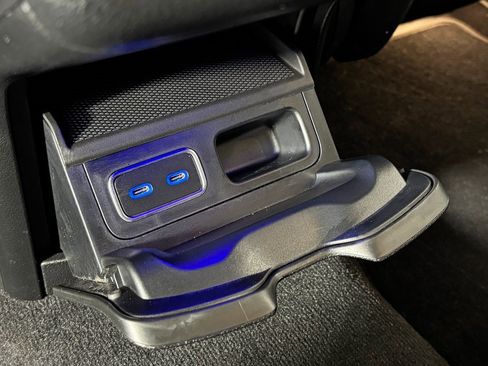 Certified 2025 Mercedes-Benz GLS 450 4MATIC image 30