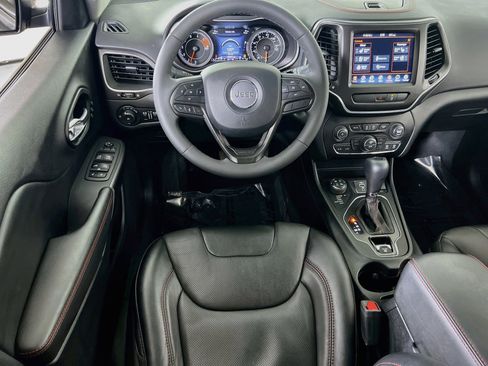 Used 2022 Jeep Cherokee Trailhawk w/ Premium Leather Package AWD/4WD image 21