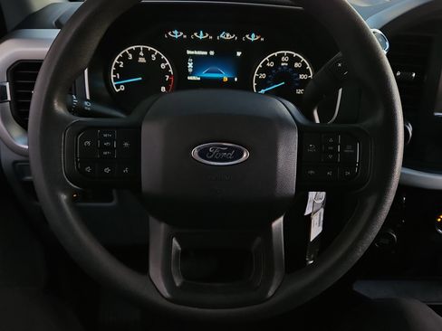 Used 2022 Ford F150 XLT w/ Trailer Tow Package image 10