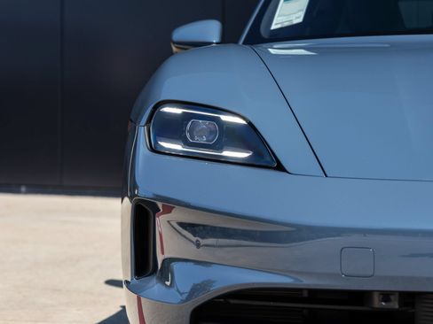 Certified 2026 Porsche Taycan AWD/4WD image 19