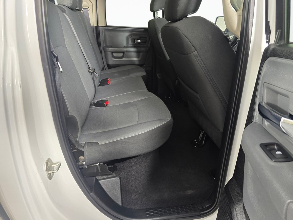 Used 2024 RAM 1500 Classic SLT AWD/4WD image 37
