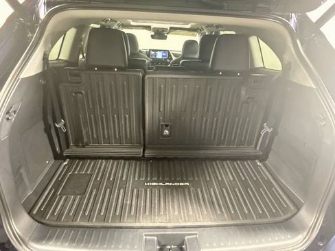 Used 2022 Toyota Highlander Platinum AWD/4WD image 27
