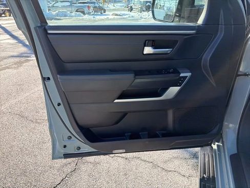 Used 2024 Toyota Sequoia Platinum image 11