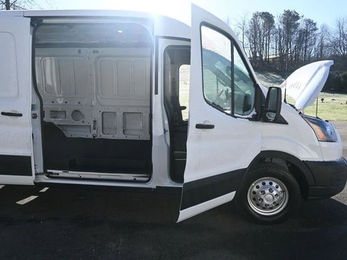 New 2026 Ford Transit 250 148 Medium Roof Extended AWD image 37