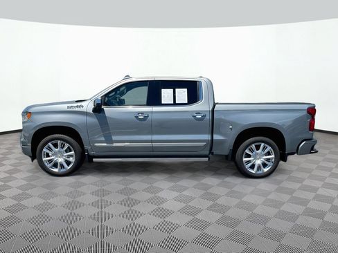 Used 2025 Chevrolet Silverado 1500 High Country AWD/4WD image 9
